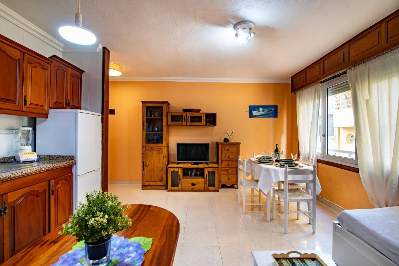 Alquilaencanarias-Medano Tio Claudio Beachfront El Médano Exterior foto